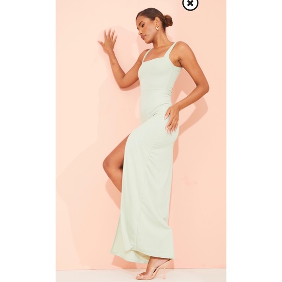 PRETTY LITTLE THING MAXI DRESS - Picture 5 of 8